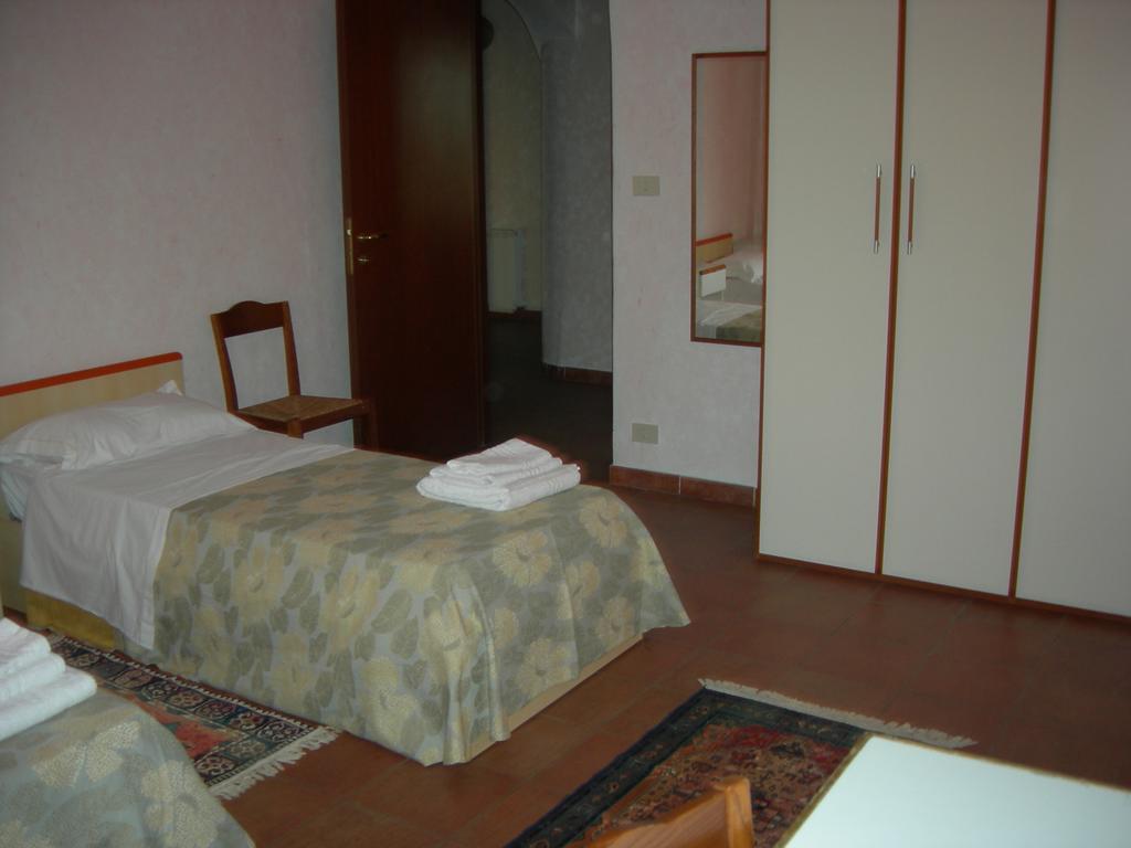 Vacanze Deaf Rome Room photo
